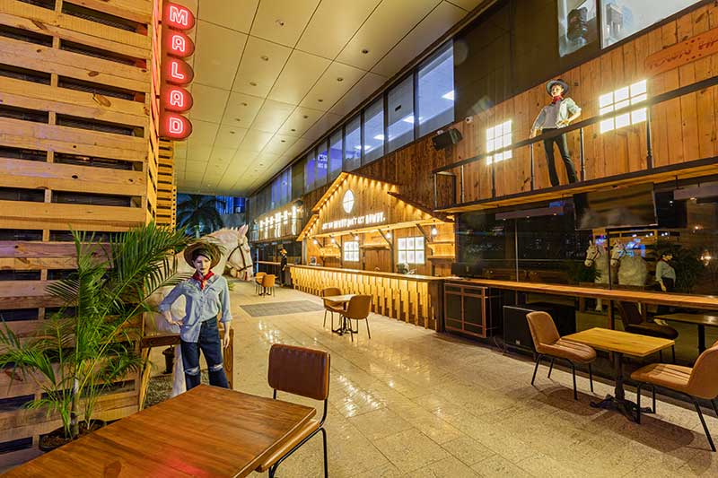 luxurious area of mumbai